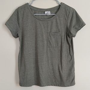 ⚡H&M basic tee ⚡bundle 5 for $20⚡